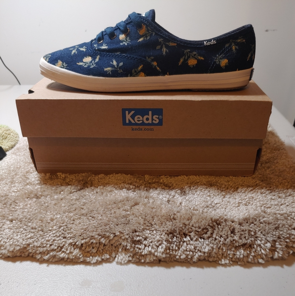 Floral Navy keds for woman size 8.5 - Picture 4 of 5